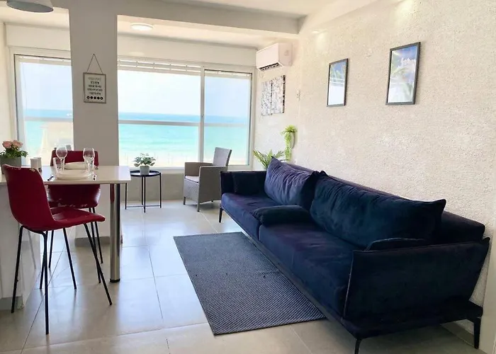 Seaside Cozy Apartment