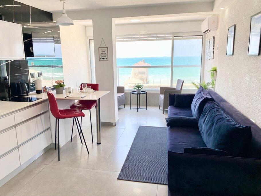 Seaside Cozy *
